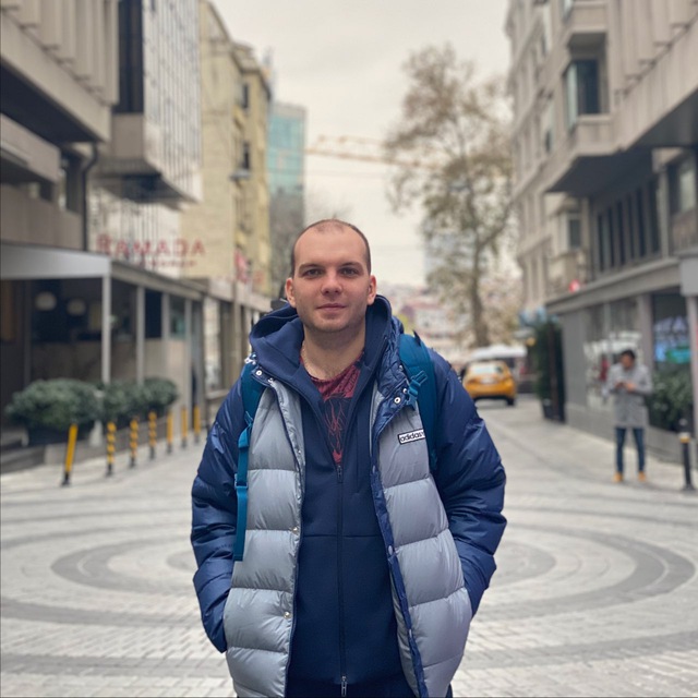 Ростислав Кліваденко